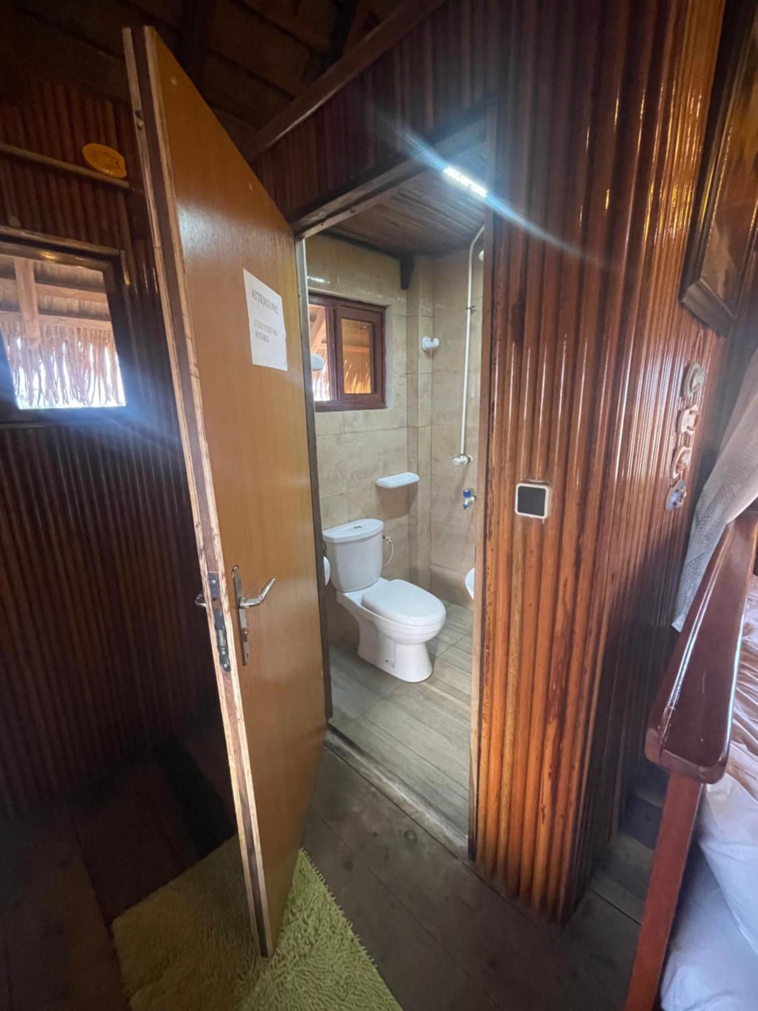 Tata Beach Hotel Cotonou Kültér fotó